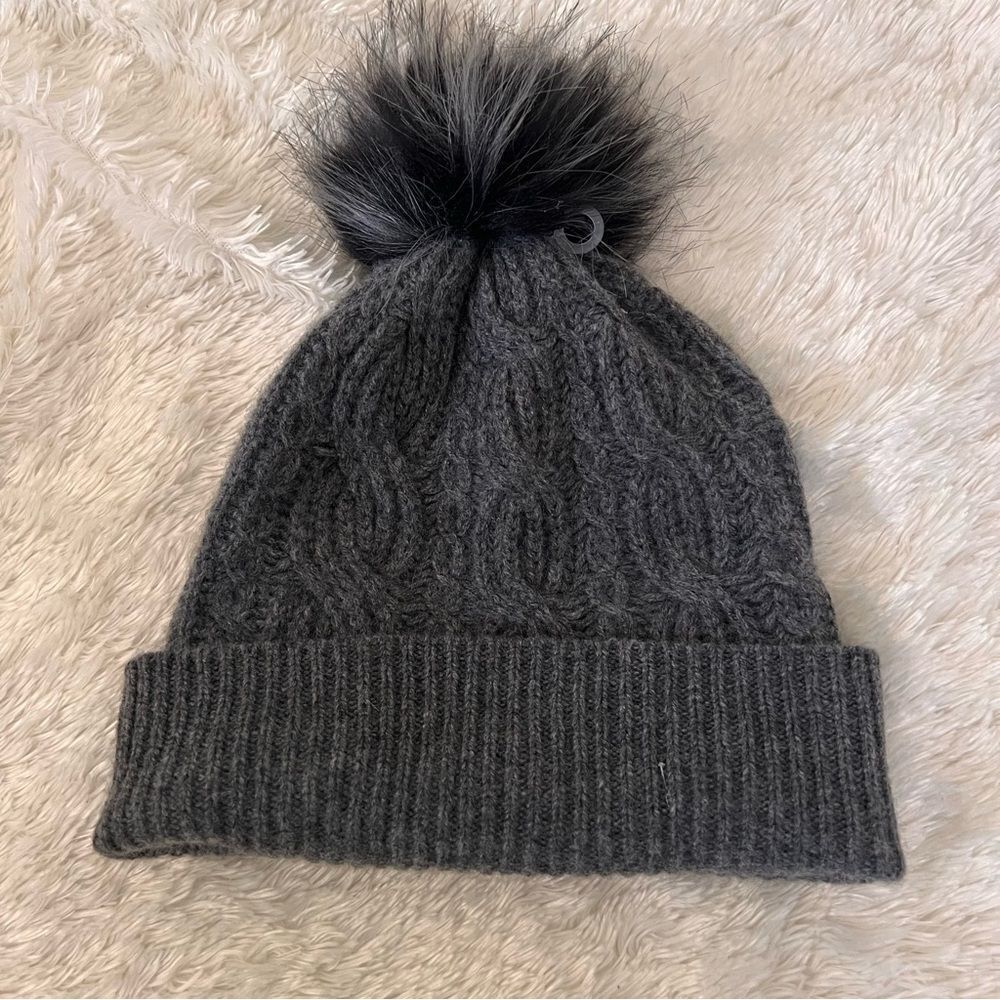 Nordstrom Gray Wool Cashmere Blend Cable Knit Beanie with Pom Pom NEW MSRP $60
